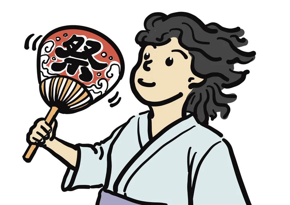 赤い祭りの文字が書かれたうちわを水色の浴衣を着た人物があおぐ様子